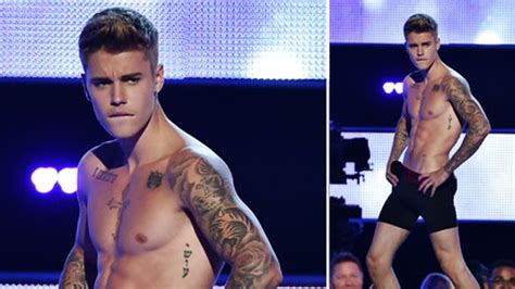 Justin Bieber Strips On Stage Video Dailymotion
