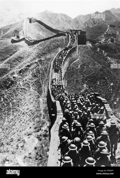 Sino Japanese War 1937 Nchinese Troops Marching On The Great Wall