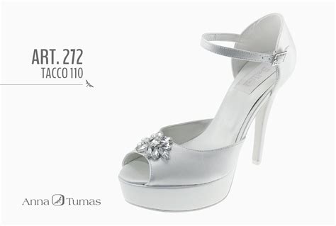 Il modello bicolore amatissimo da coco e da milioni. Scarpe modello Chanel - Abiti da sposa Roma - Anna Tumas