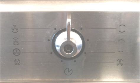 The oven display is completely off. SOLVED: SMEG SA708X oven's symbols have rubbed off, wioul ...