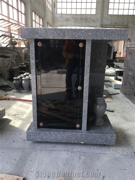 Natural Granite 2 Niche Private Columbarium With Black Door From China