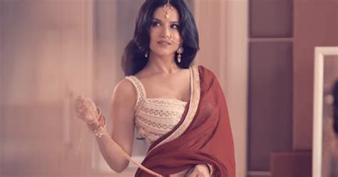 Sunny Leone Shows Off Her Sexy Moves In A Saree In This New Video