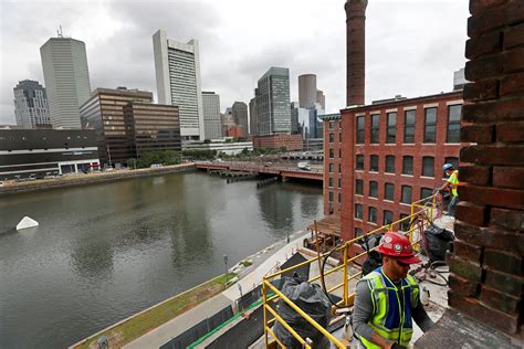 GE selling Fort Point property for $252 million - The Boston Globe