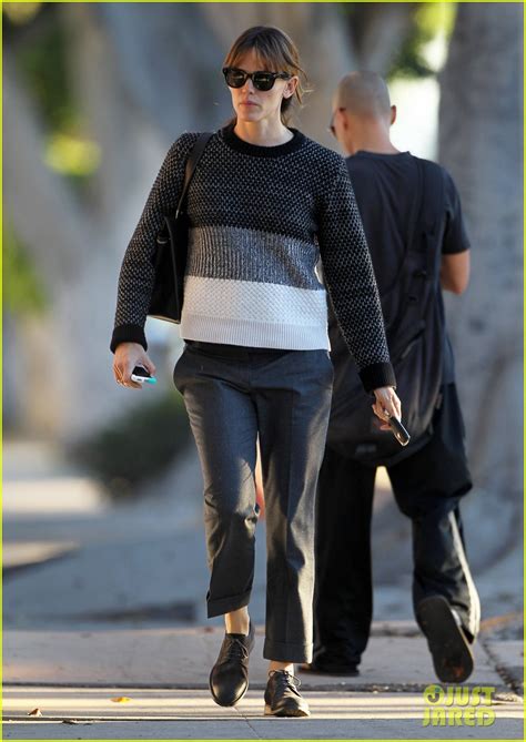 Photo Jennifer Garner Back On West Coast After Dc Trip 03 Photo