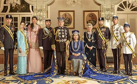 We did not find results for: Monarchies Today - Royalty around the globe: A beloved ...