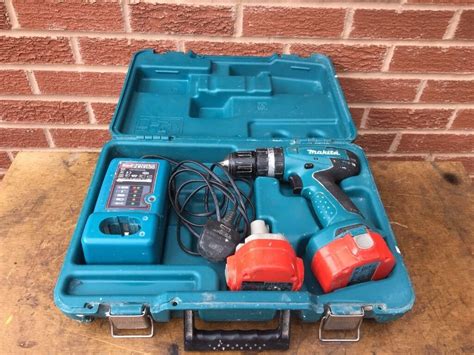 Makita 8281d 144v Cordless Drill 2 Batteries Charger In Sutton