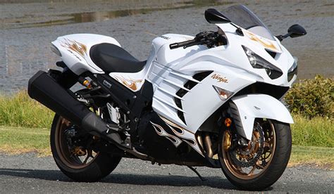 Check mileage, color, specifications & features. Kawasaki's fastest still feral and furious | Stuff.co.nz