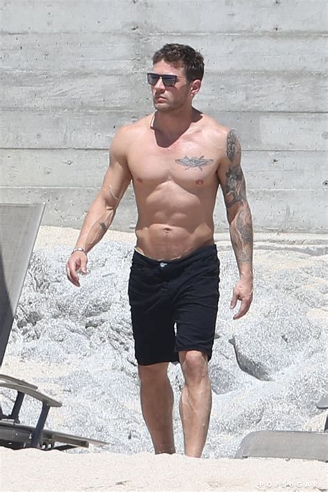 Shirtless Ryan Phillippe In Mexico Pictures 2018 Popsugar Celebrity