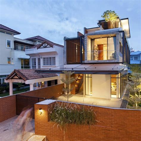 Clever Semi Detached House With Elongated Volumes In Singapore