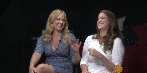 Amy Schumer On Her Little Assistant Sister Videos Cbs News