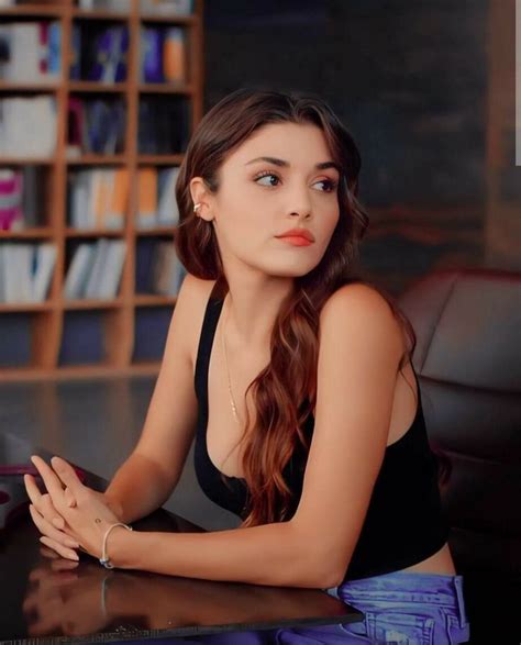 hande erçel ♥️ looks ♥️ in 2021 turkish fashion brunette girl beautiful girl face