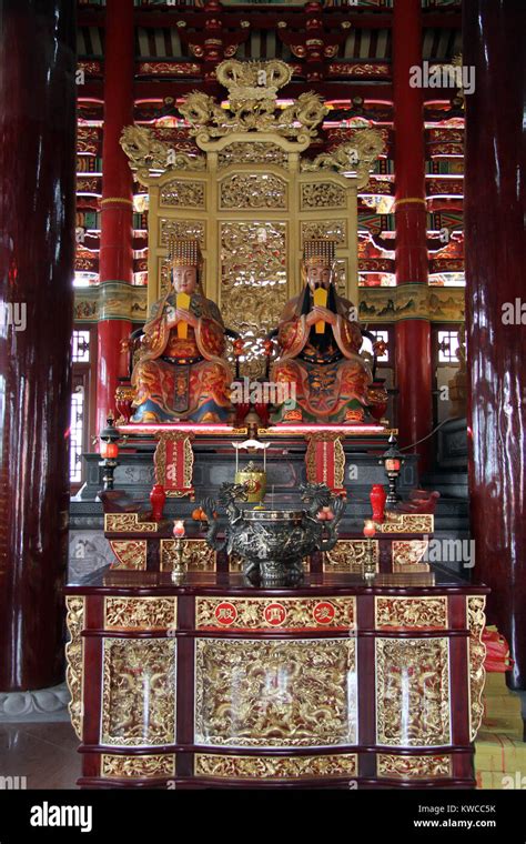 Shrine Inside Old Chinese Temple Quanzhou China Stock Photo Alamy