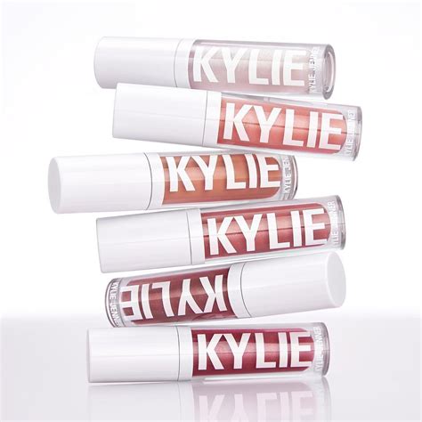 Kylie Cosmetics เปิดตัวพลัมปิ้งกลอสใหม่ พร้อมเพิ่มสีโทนนู้ดของลิควิด