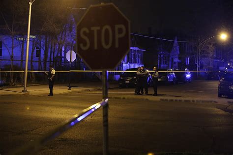 Chicago Crime Scene Photos Graphic One Of The Citys Bloodiest In