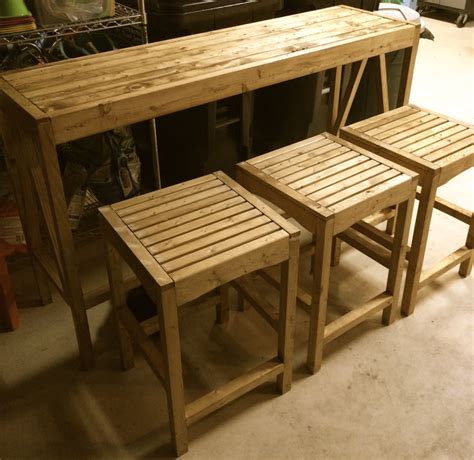 How to build a homemade bar. Ana White | Sutton Custom Outdoor Bar Stools - DIY Projects