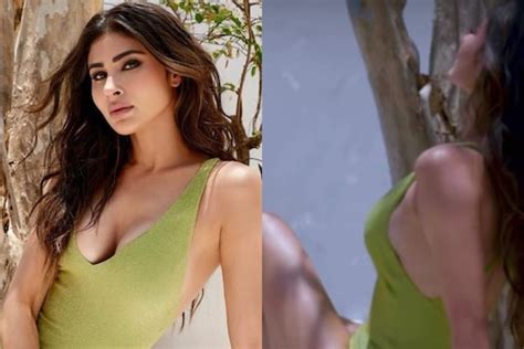 Sexy Mouni Roy Raises The Heat In A Plunging Bodysuit Hot Photo Shoot Video Goes Viral News18