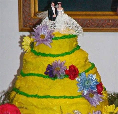Are These The Worst Wedding Cakes Ever Daily Mail Online