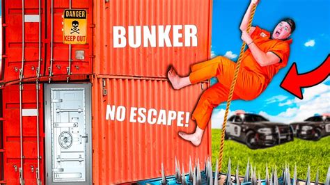 Escaping A Two Story Secret Bunker Box Fort Prison Escape Youtube