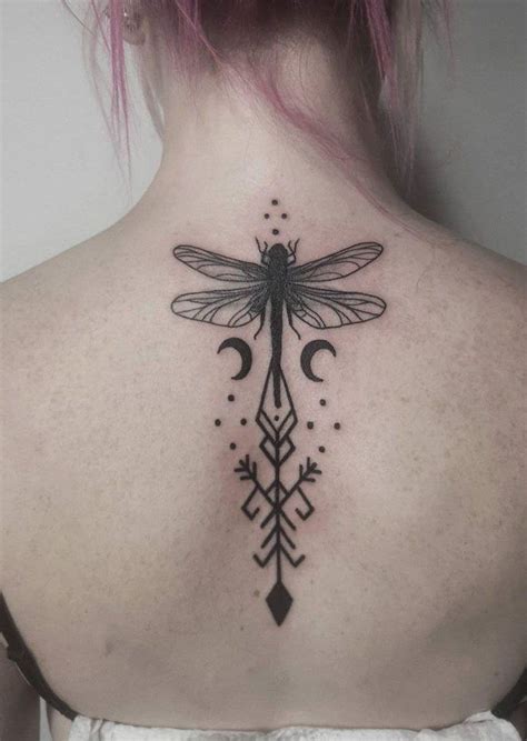 The dragonfly is an insect that is known for having broader hind wings than front ones. 55 Pretty Dragonfly Tattoos Improve Your Temperament ...