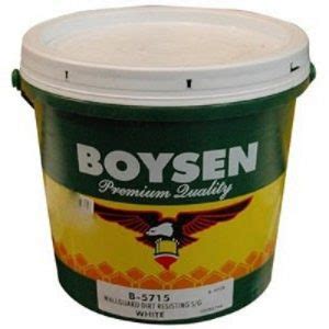 Weighing a gallon of paint on the scale. Latex - Silver Rose Hardware