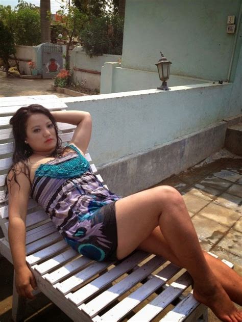 474px x 632px - Folk Singer Model Jyoti Magar Hot Photos Nepali Model | SexiezPix Web Porn