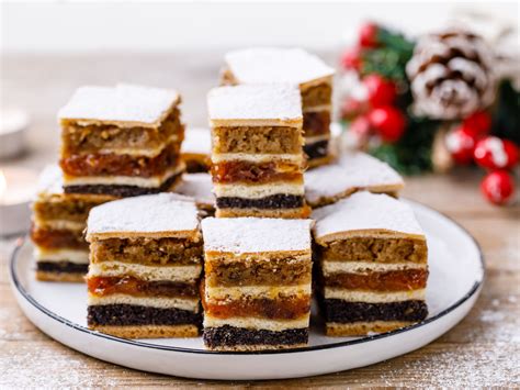 Sweet baking recipes for christmas and holidays (baking and. Russia Christmas Deserts / 27 Holiday Loaves And Christmas Bread Recipes 31 Daily : The cake ...