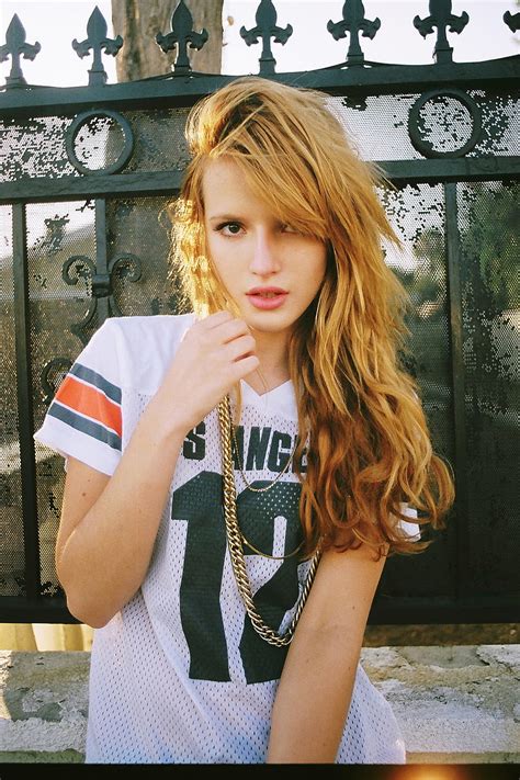 Bella Thorne Mujer Actriz Pelirrojo Mujeres Al Aire Libre Urbano