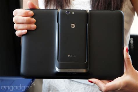 Hands On With The Padfone X Asus Phone Tablet Hybrid Arrives In The Us