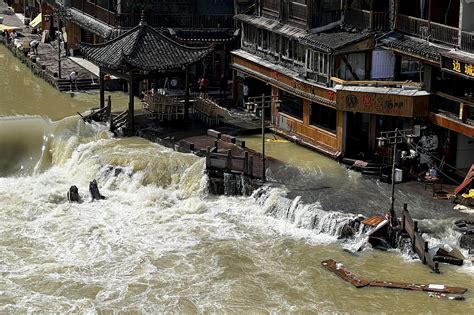Flooding Landslides In China Leave 17 Dead 4 Missing Ap News