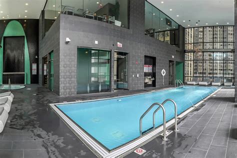 8 Chicago Apartment Towers That Feature Awesome Amenities Curbed Chicago