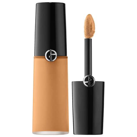522 pictures of giorgio armani. Giorgio Armani Luminous Silk Concealer reviews, photos ...