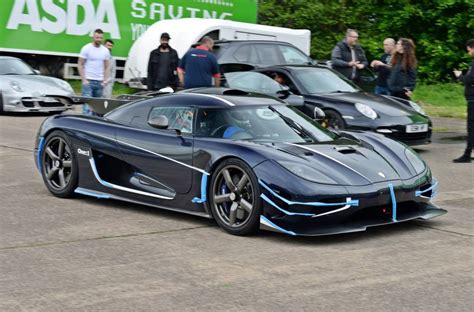 Vmax200 Hypermax Koenigsegg One1 Crowned King After 240mph Pass