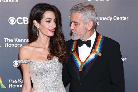 Amal Clooney Sie Laudert Selten Private Details über Ihre Zwillinge