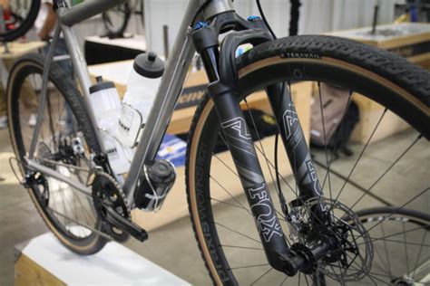 Nahbs 2017 Alchemy Kratos Gravel Bike Rolls In With Prototype Fox Ax