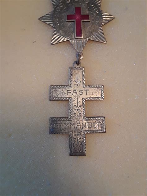Vintage Star Knights Of Templar Freemasons Red Cross Pin In Etsy