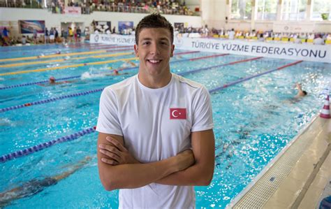 Eğitimini i̇stanbul plato okulu radyo ve televizyon bölümü'nde tamamlamıştır. Turkey's Emre Sakcı sets European record in 50-meter ...