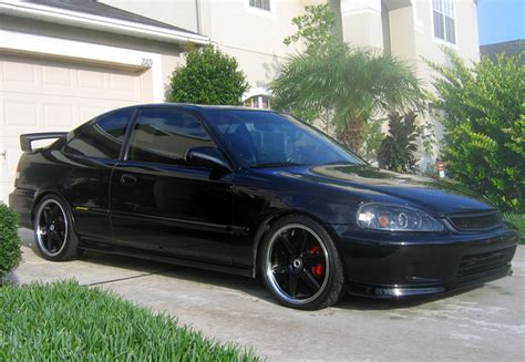 The previous civic was criticized for some cost cutting but in the last two years the car has only improved. 2000 honda civic ~ Most Good Looking Car