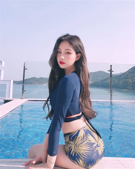 Cho Min Yeong Sexy Teen Bikini Model Korea Asian Girl Teen Bikini