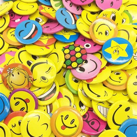 100 Pieces Mini Buttons Mini Smiley Smile Face Button Pins