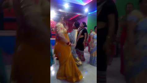 Aunty Showing Deep Navel Dance Party Youtube