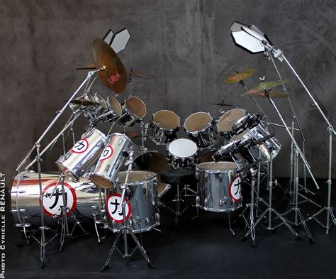 Eric Carrs Crazy Nights Drum Kit Drums Best Rock Bands Eric Carr