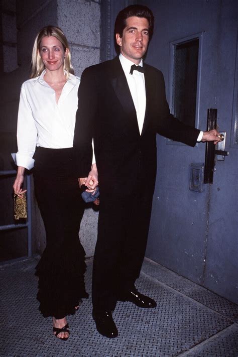 Remembering Carolyn Bessette Kennedy Reluctant Fashion Icon Style
