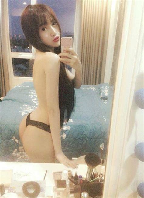 Naked Elly Tran In The Viet Nam Personal Show