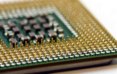 Transistores vão parar de diminuir, mas a Lei de Moore permanece válida ...