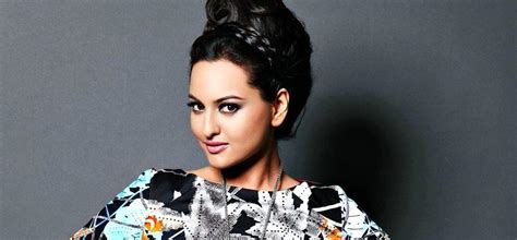 Sonakshi And Mahesh Bhatt Fight It Out On Twitter