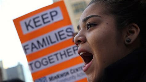 Nyc Lets Immigrants Facing Deportation Lawyer Up