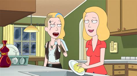 Rick And Morty S Sarah Chalke On Finding The Differences Between Beth And Space Beth Exclusive