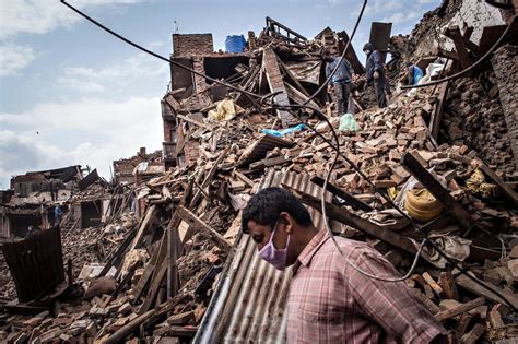 7 3 magnitude aftershock rattles nepal following devastating april 25 earthquake earthquake