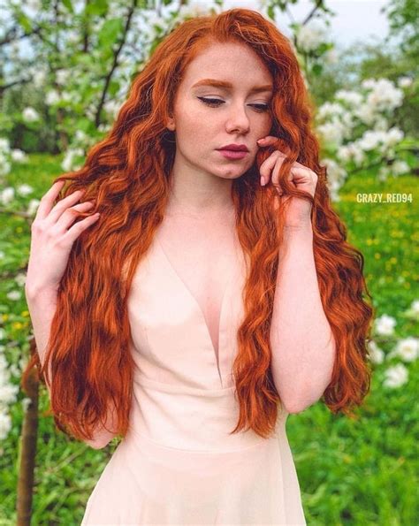 Pin By Ton Van De Merwe On Redheads Woman Long Hair Styles Red Hair Beautiful Redhead