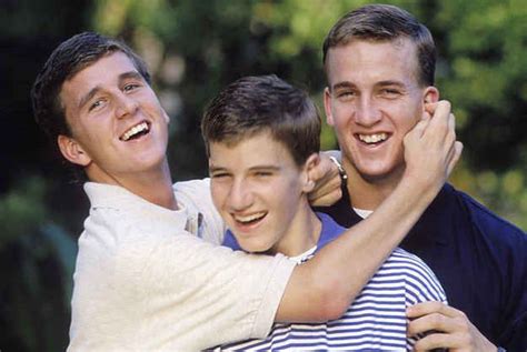 32 Reasons You Wish You Were The Fourth Manning Brother Peyton